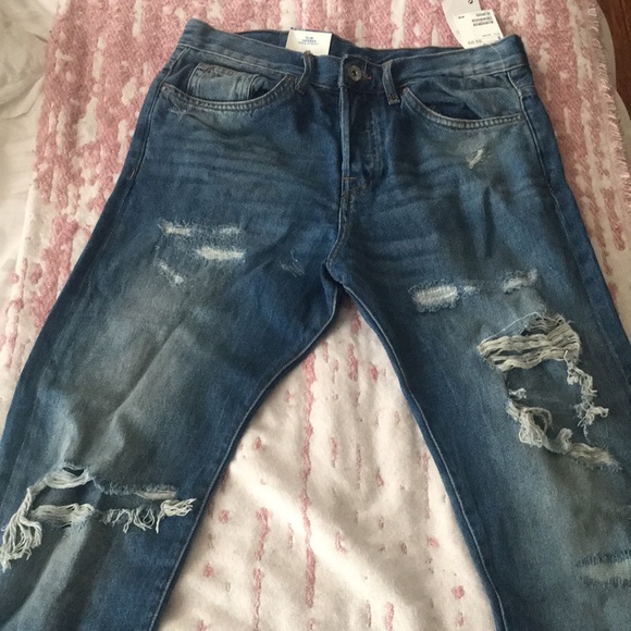 H&M Other - H&M men’s ripped jeans